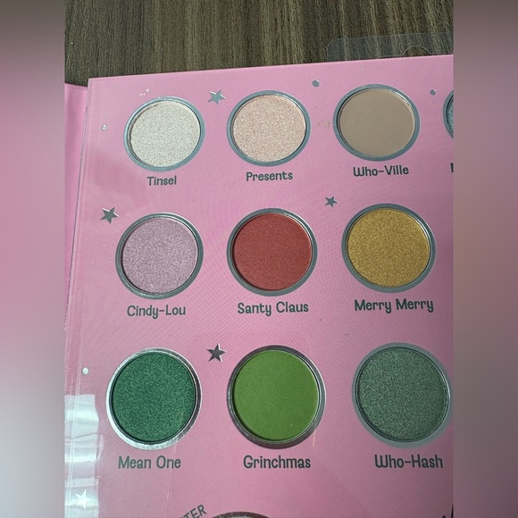 The Grinch Eyeshadow & Face Palette by Taste Beauty - Picture 6 of 9